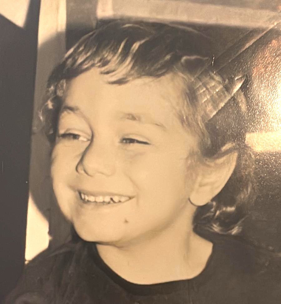 Loni as a child - Born in the Analog Era